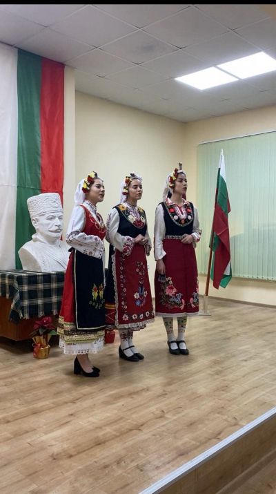 Поддържаме традициите  3