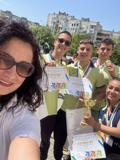 Първо място в областният кръг на Националното състезание по безопасност на движението по пътищата! 3