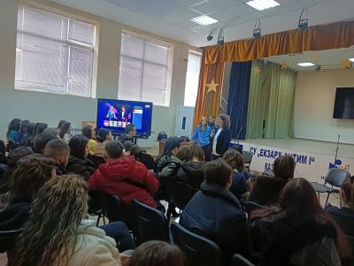 Среща с младата поп изпълнителка Виктория 2