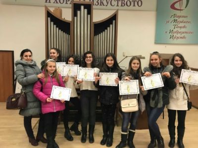 Успех в  „Ключът на музиката” 1